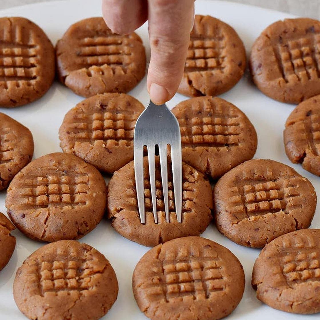 3-Ingredient Vegan Peanut Butter Cookies
