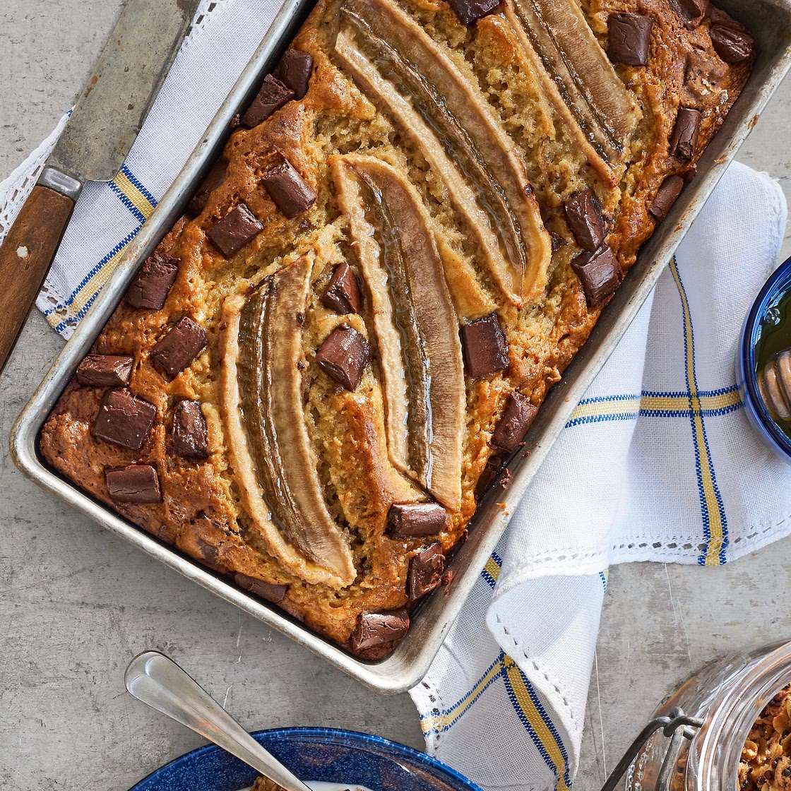 Best Easy Chocolate Chunk Banana Bread Recipe