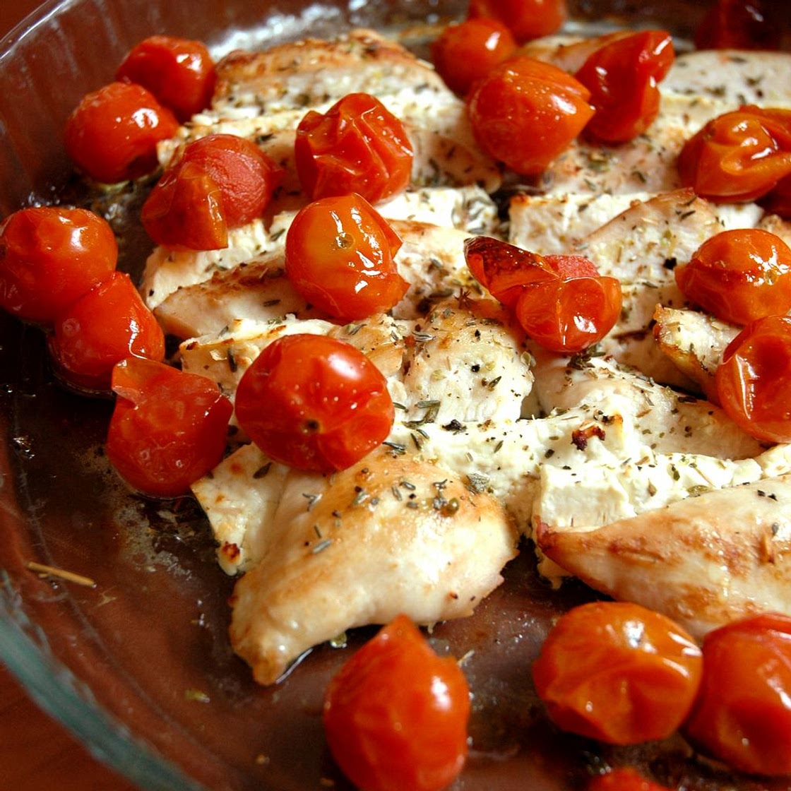 Escalopes de dinde à la feta et tomates cerises