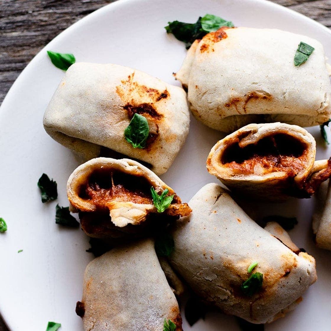 Air Fryer Pizza Rolls