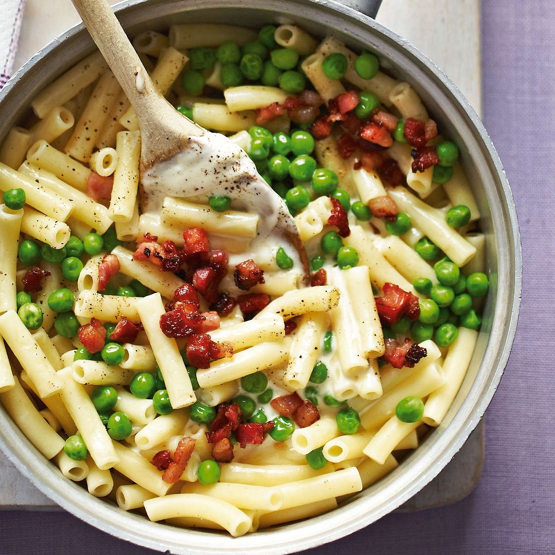 Macaroni cheese with peas recipe