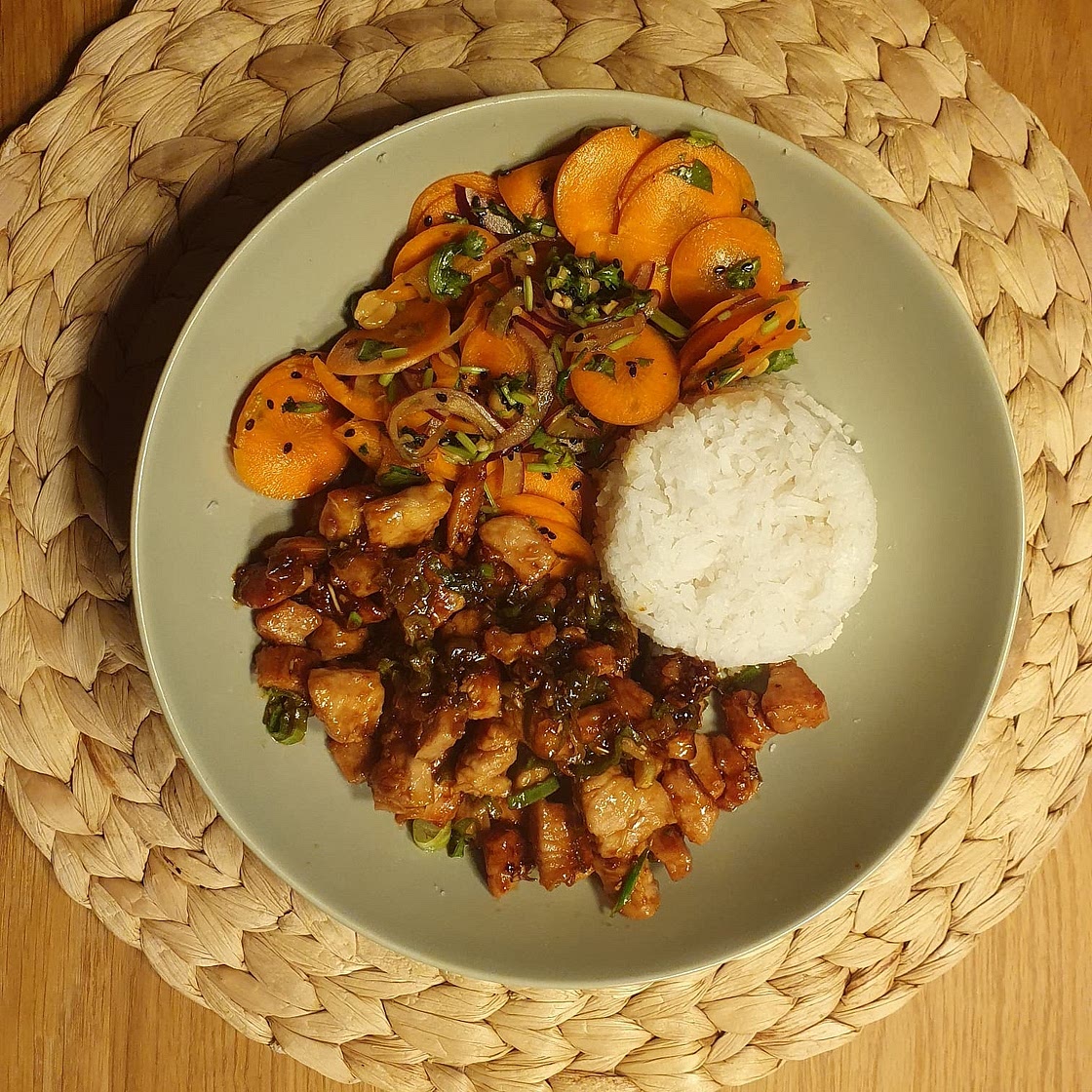 Lemongrass Chicken - mit Möhrensalat