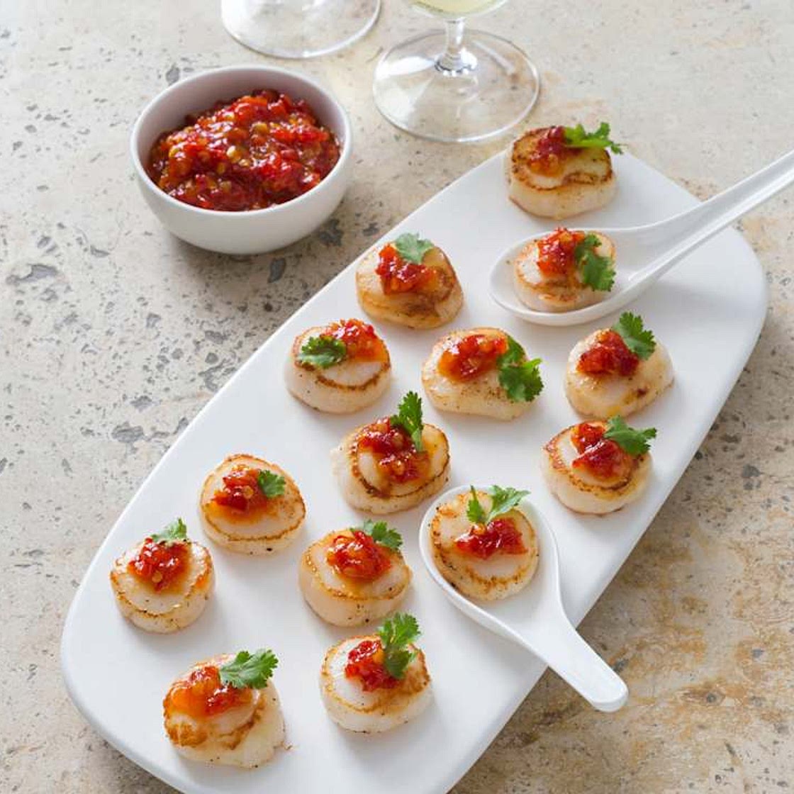 Grilled scallops with chilli jam