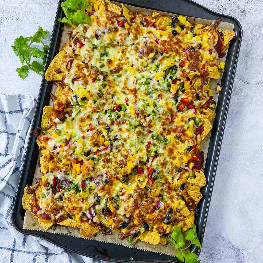 Cheesy Loaded Nachos (Vegetarian)