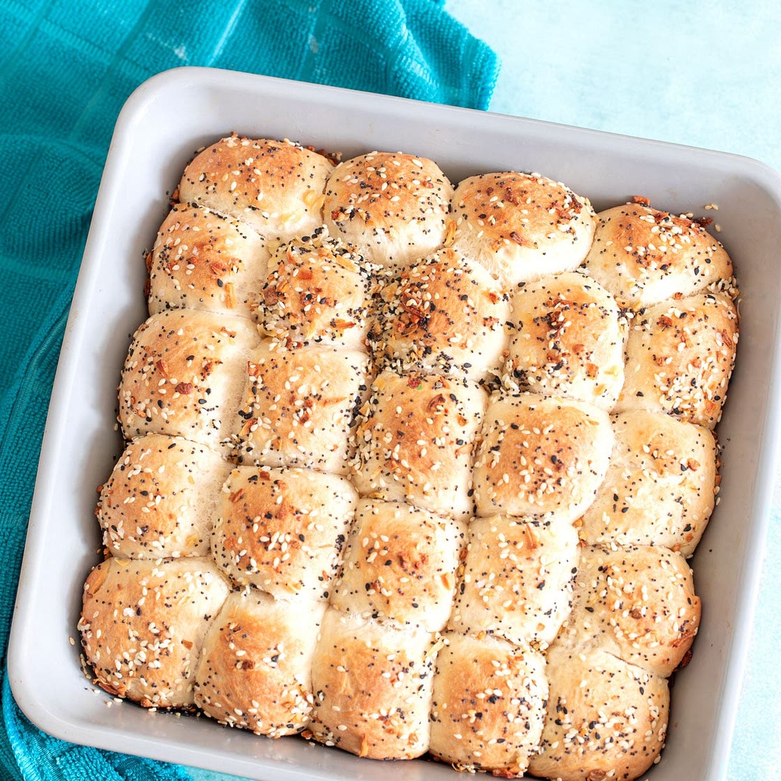 Best Dinner Rolls with Everything Bagel