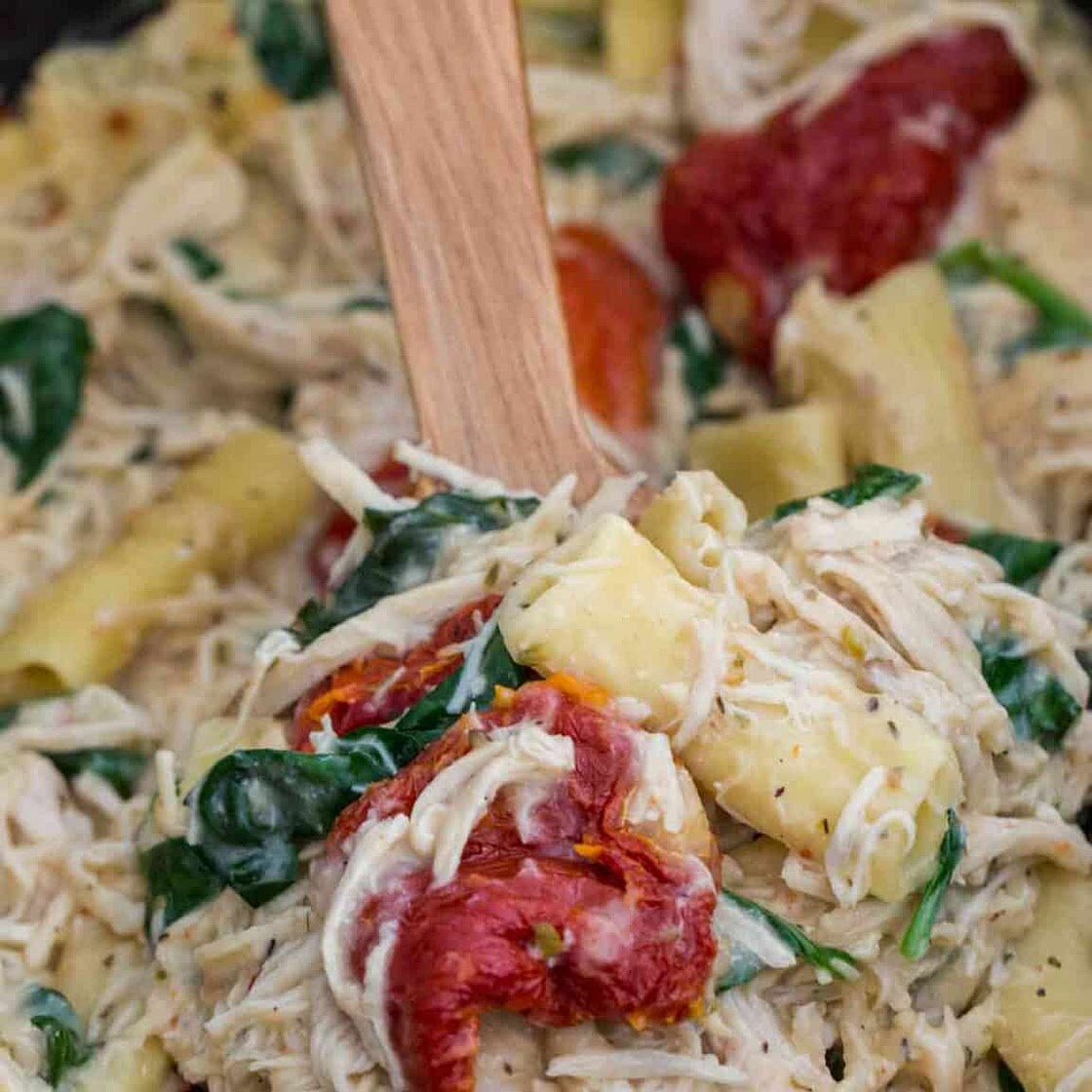 Slow Cooker Tuscan Chicken Pasta