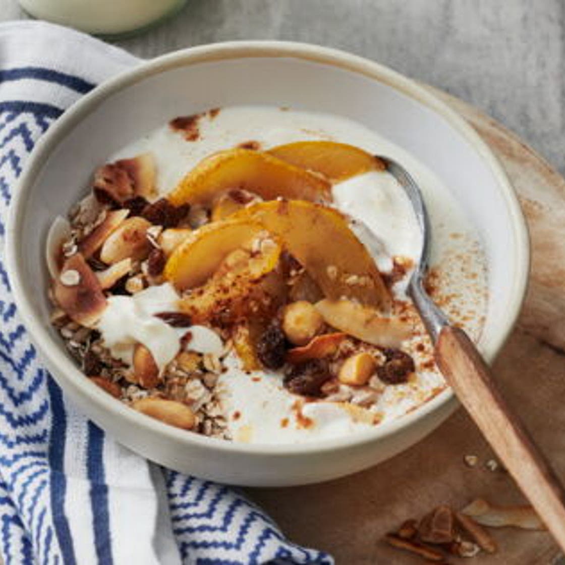Muesli au yaourt et aux poires