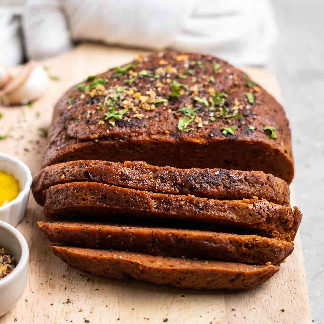 Juicy Vegan Roast Beef