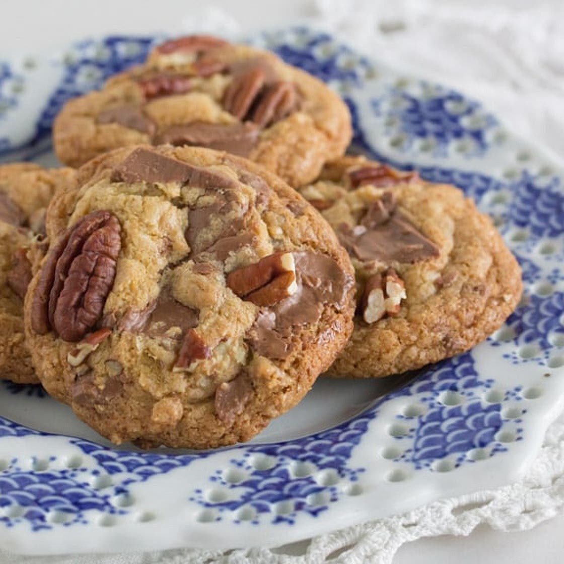 FODMAP IT!™ Milk Chocolate Chunk Cookies with Orange & Pecans