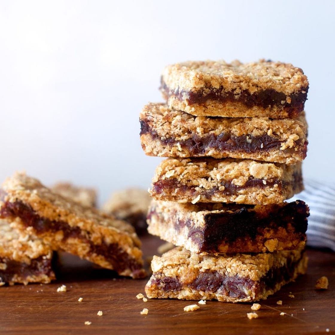date breakfast squares