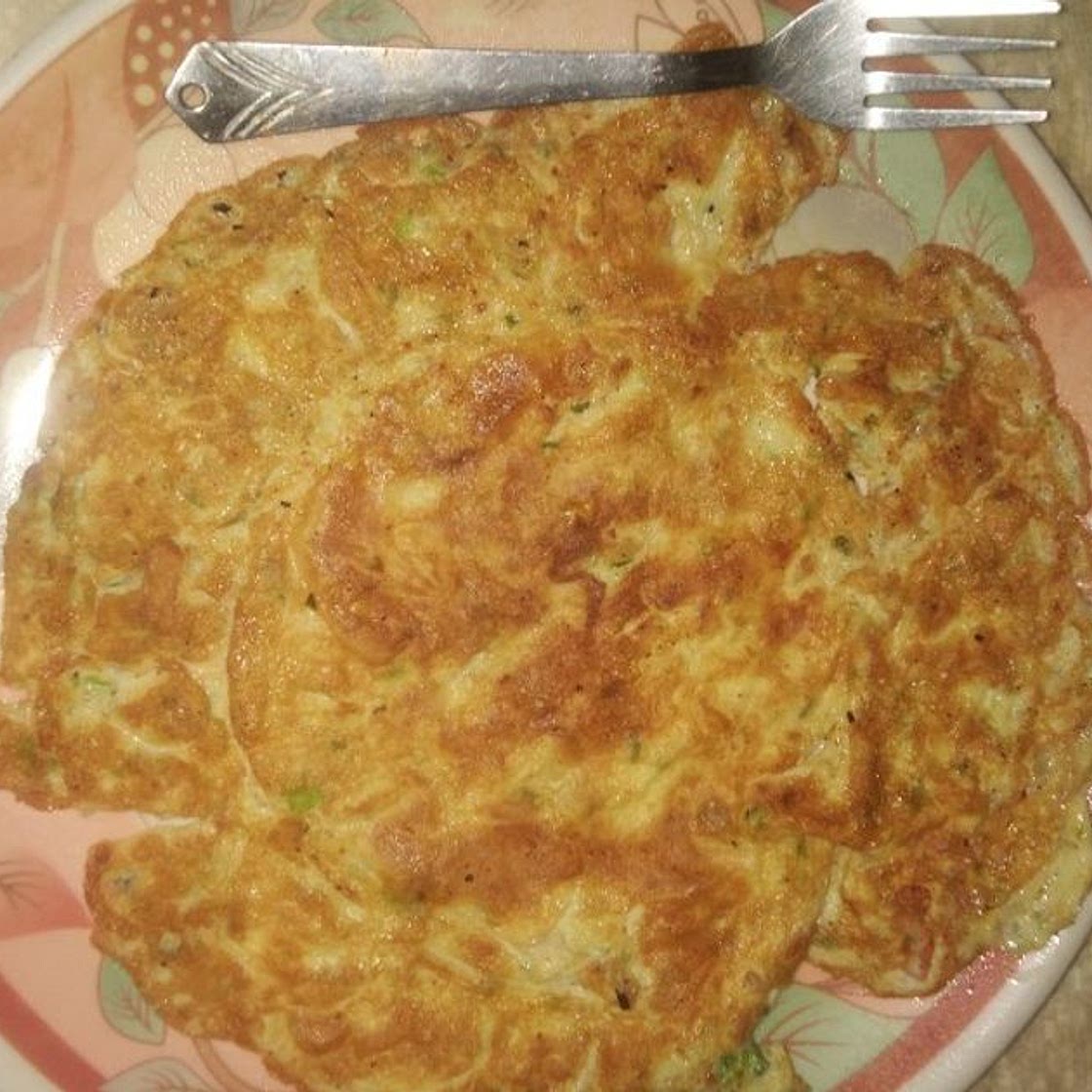 ऑमलेट पालक के साथ (Palak Omelet Recipe In Hindi)