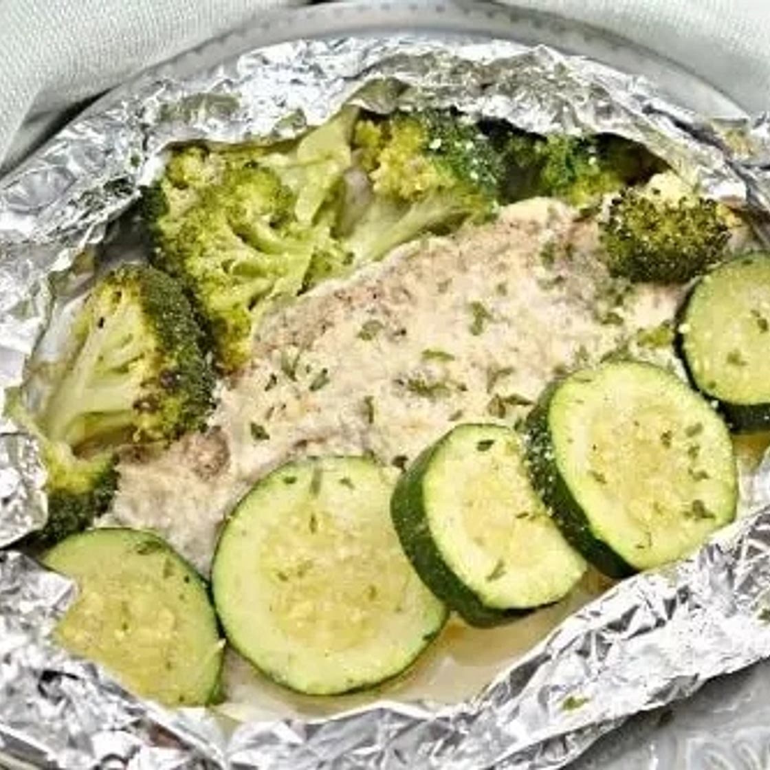 Keto Garlic Parmesan Fish Foil Packet Meal