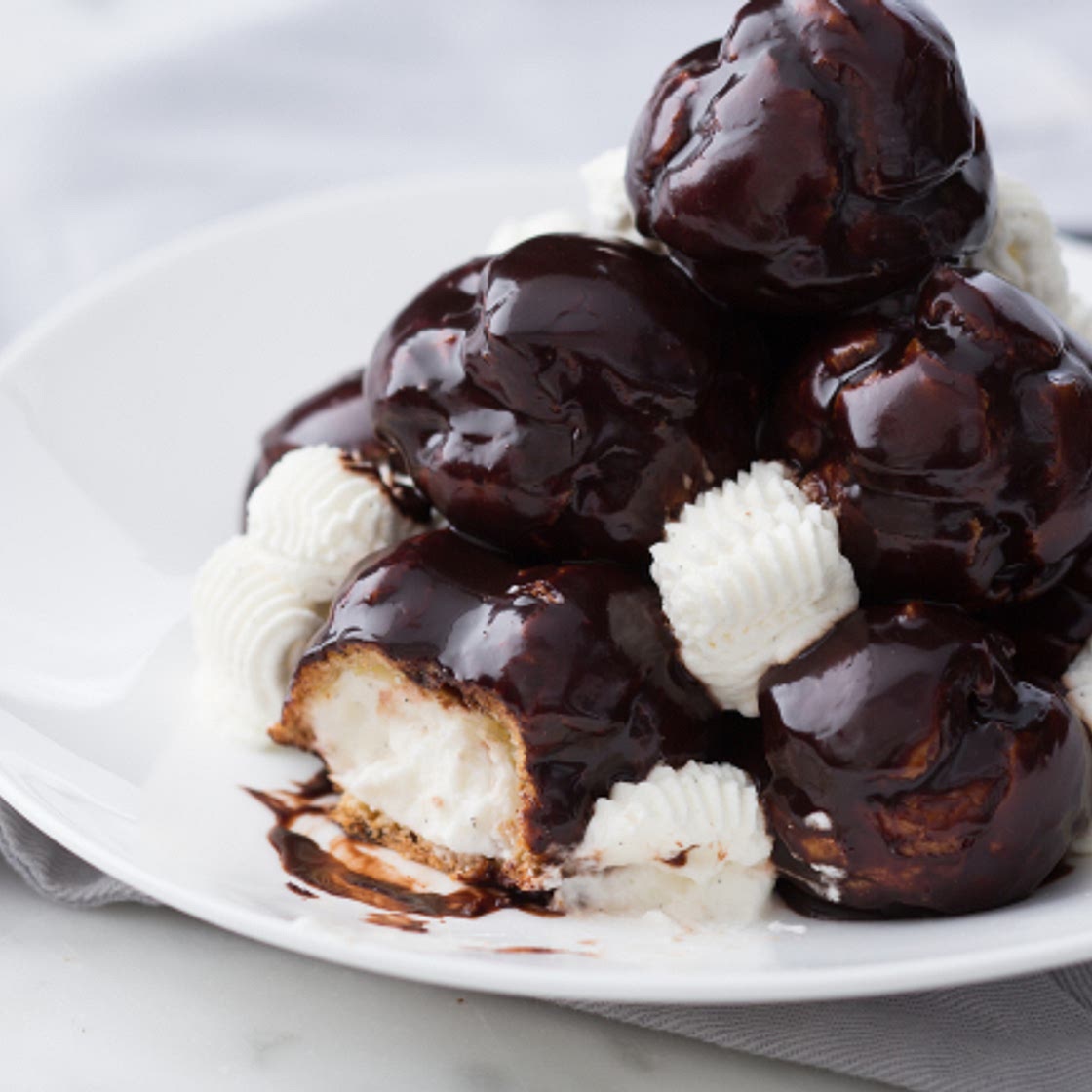 Profiteroles al cioccolato
