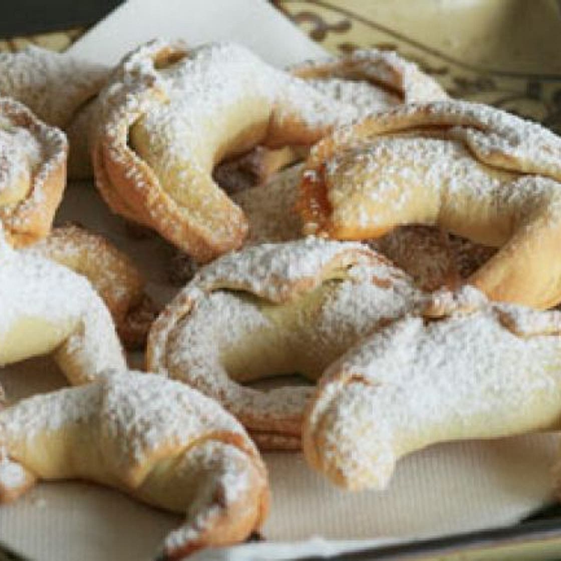 Cornetti ripieni di confettura