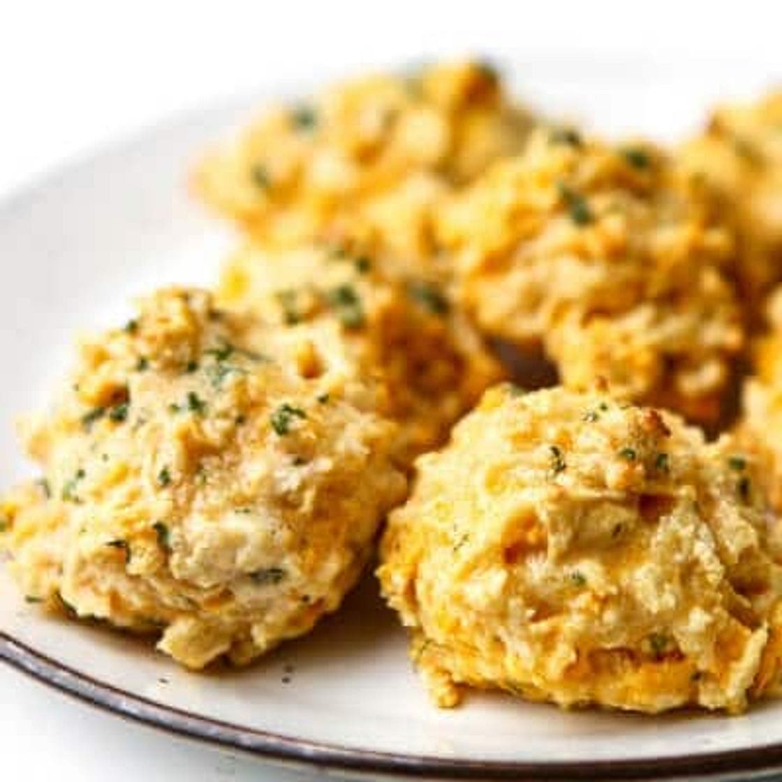Vegan Red Lobster Cheddar Bay Biscuits