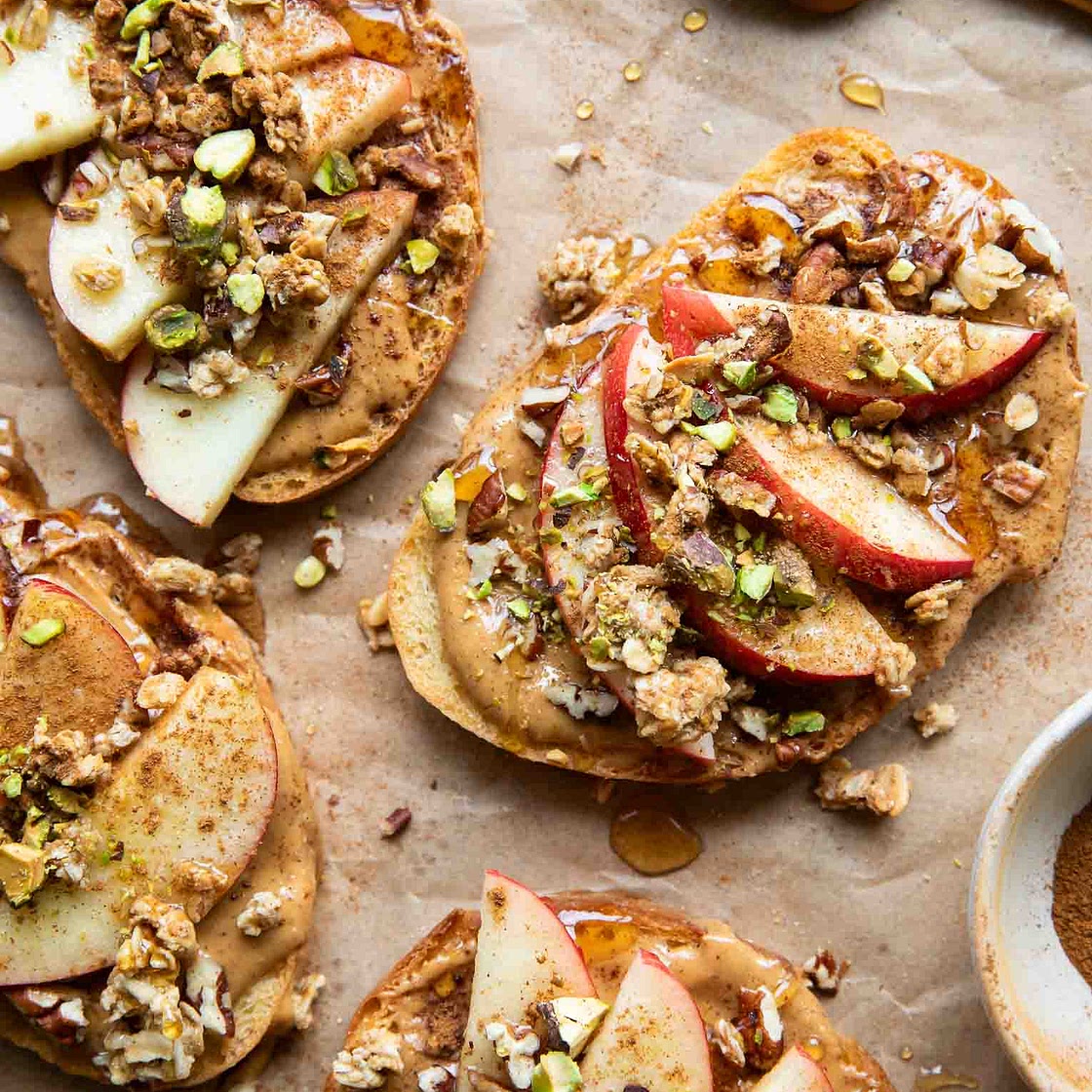 Apple Cinnamon Peanut Butter Breakfast Toast