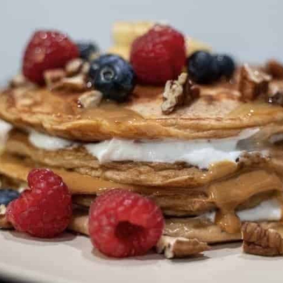 BANANA & OAT PROTEIN PANCAKES