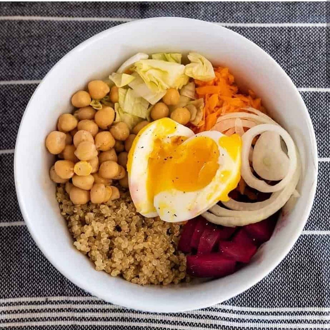 Quinoa salad bowl