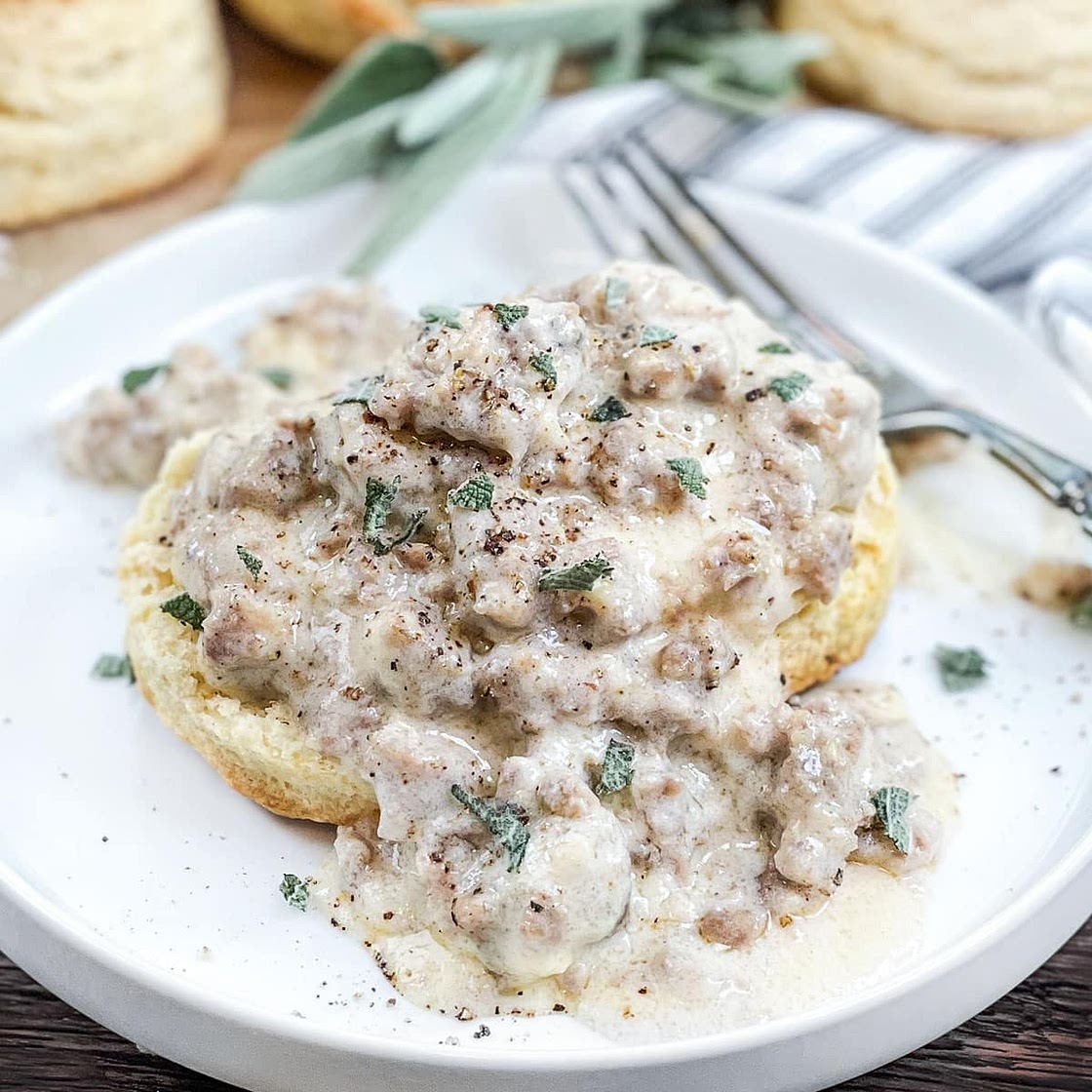 Creamy Homemade Sausage Gravy Recipe
