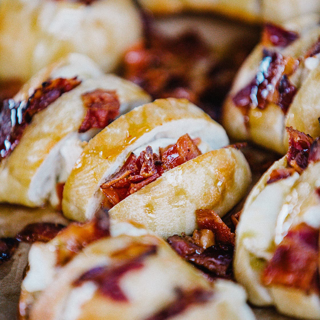 BACON & BRIE LOADED BREAD BITES
