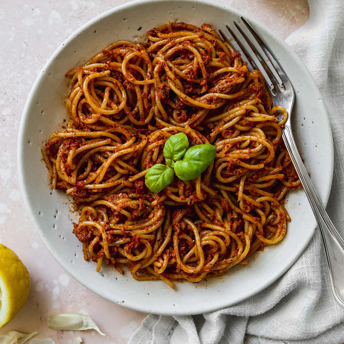 Sun-Dried Tomato Red Pesto Sauce (Vegan)