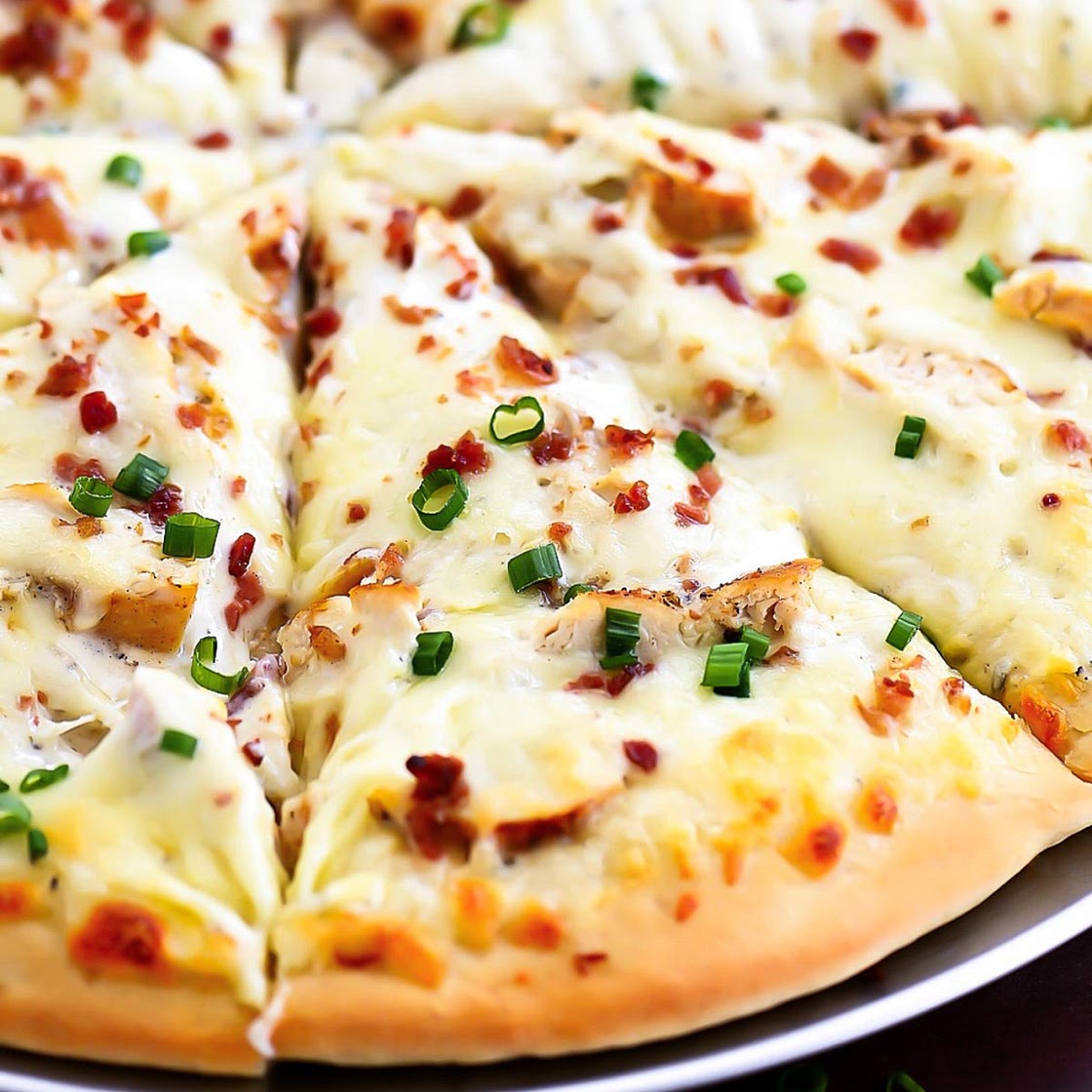 Chicken Alfredo Pizza