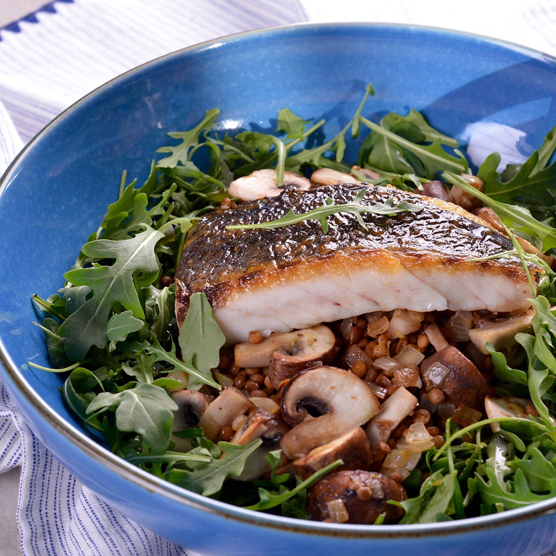 Ensalada de lentejas y pescado