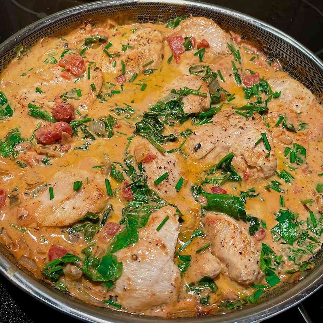 One-Pan Creamy Chicken and Spinach