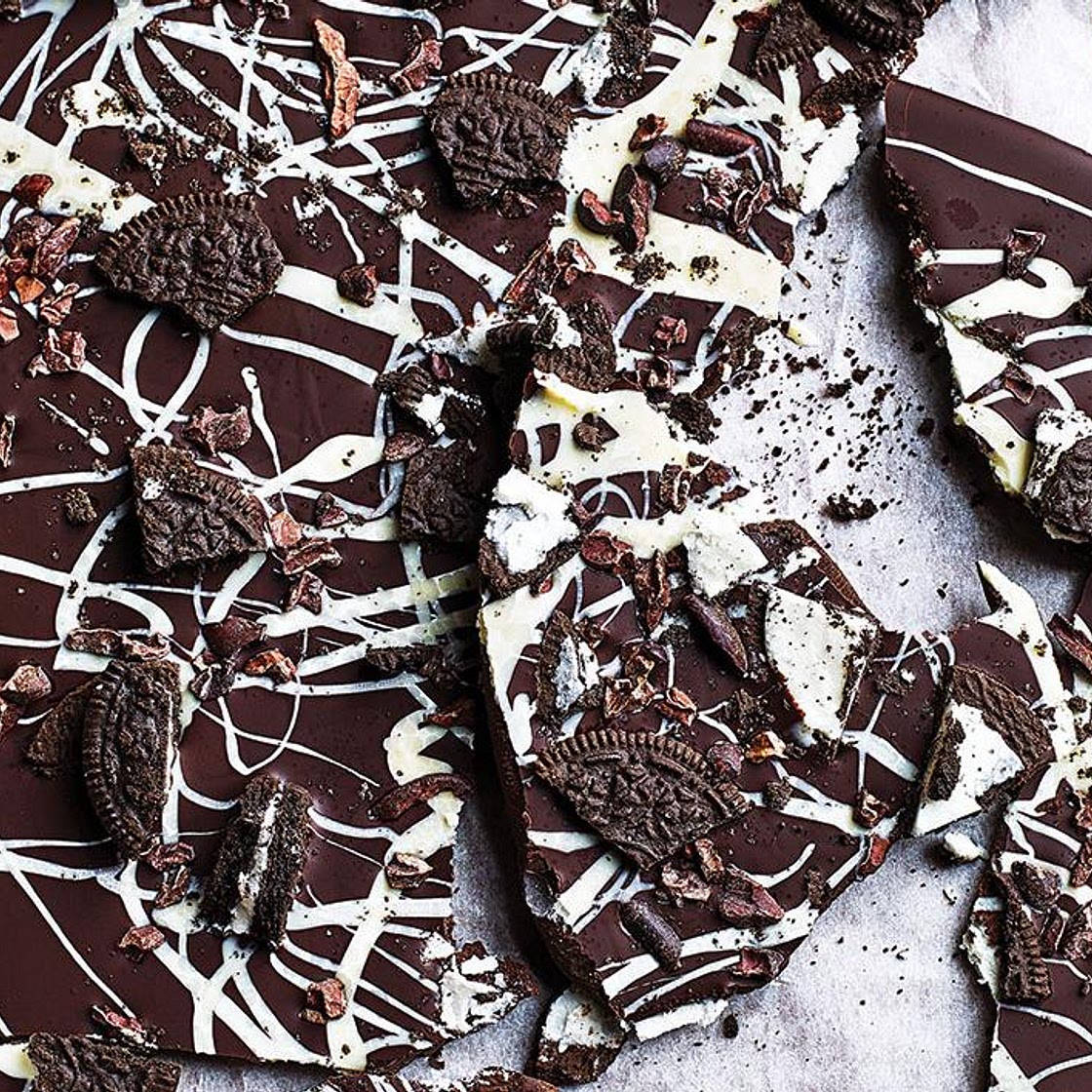 Cookies and cream chocolate bark