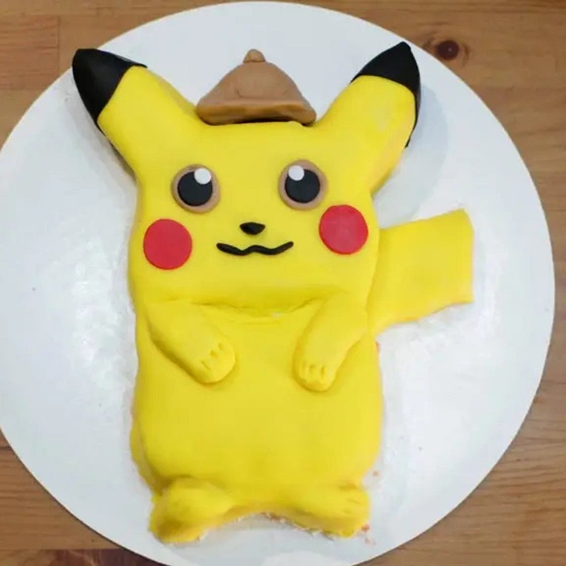 Pokemon Detective Pikachu Cake