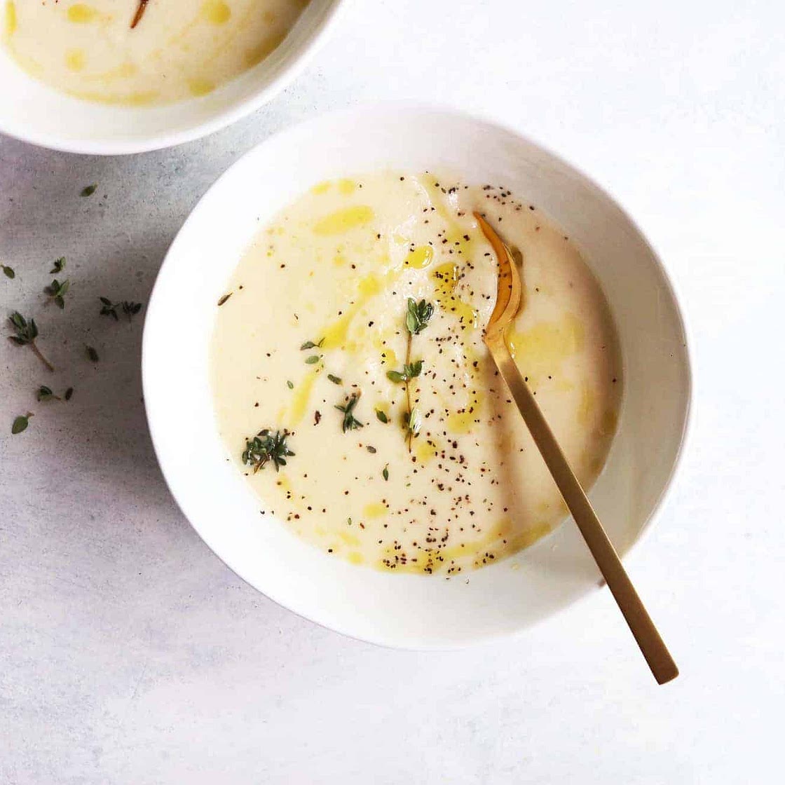 Creamy Cheddar Cauliflower Soup