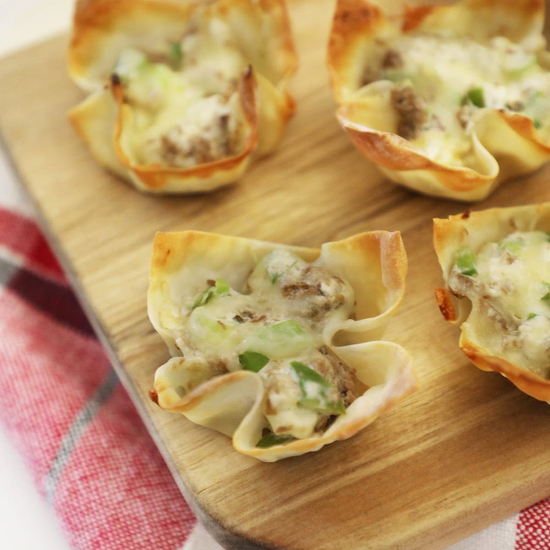Steak and Cheese Wonton Cups