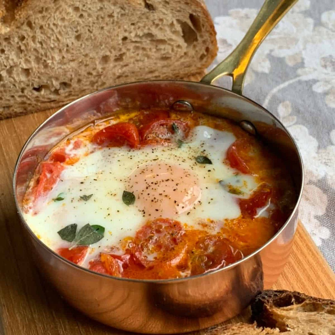 Shirred Eggs in Sun-Kissed Tomato Confit - Lolikov M'khloo