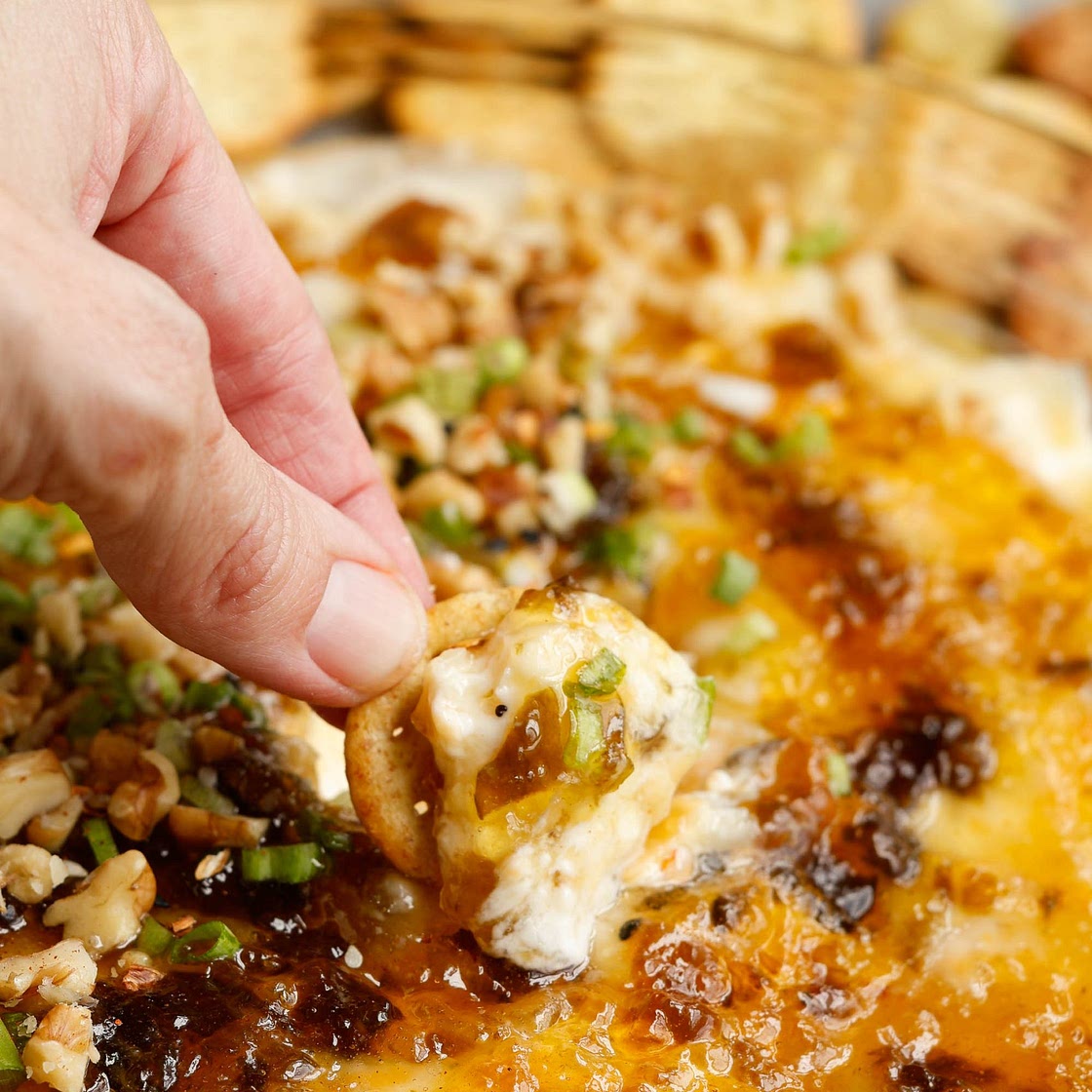 Thunder Cheddar Cheese Dip