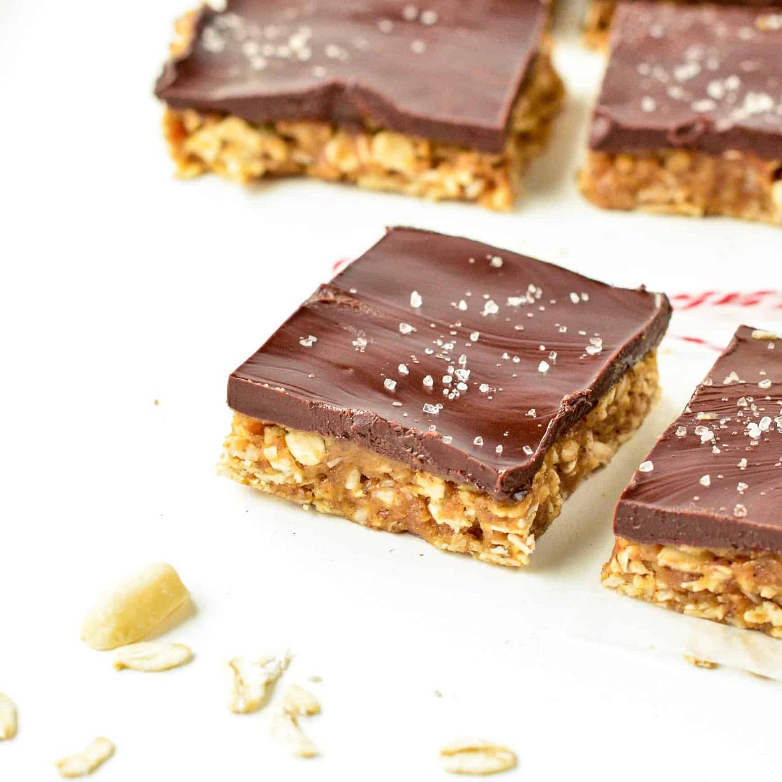 Healthy No-bake Oatmeal Peanut Butter Bars