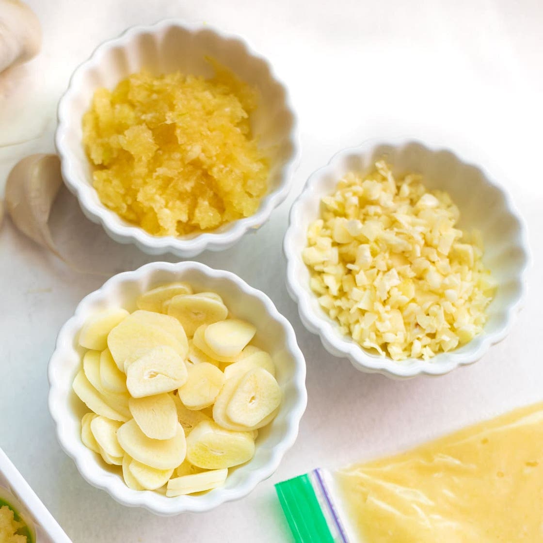 How to Peel, Cut and Mince Garlic the Right Way