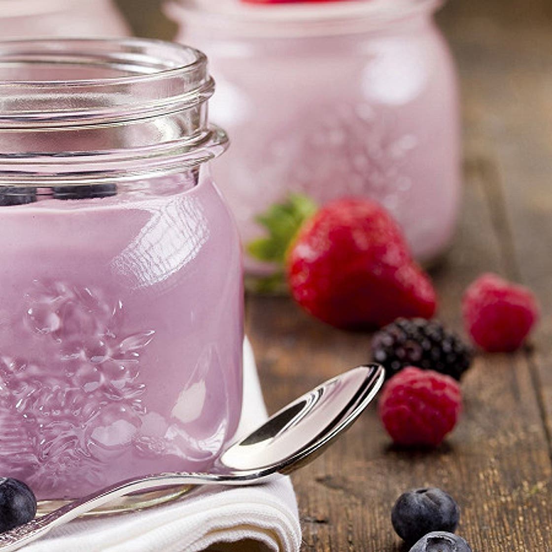 Mousse de yaourt aux fruits rouges en bocal