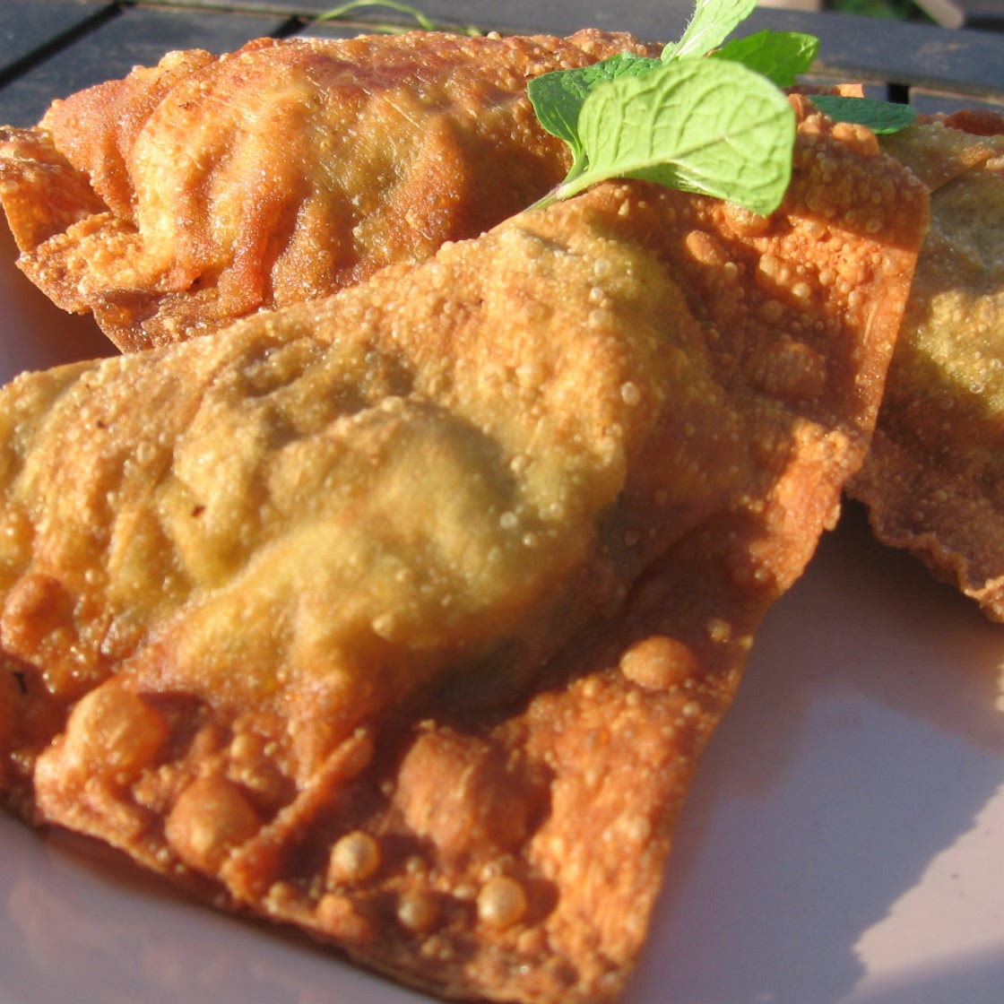 Sambossa (Ethiopian Appetizer)