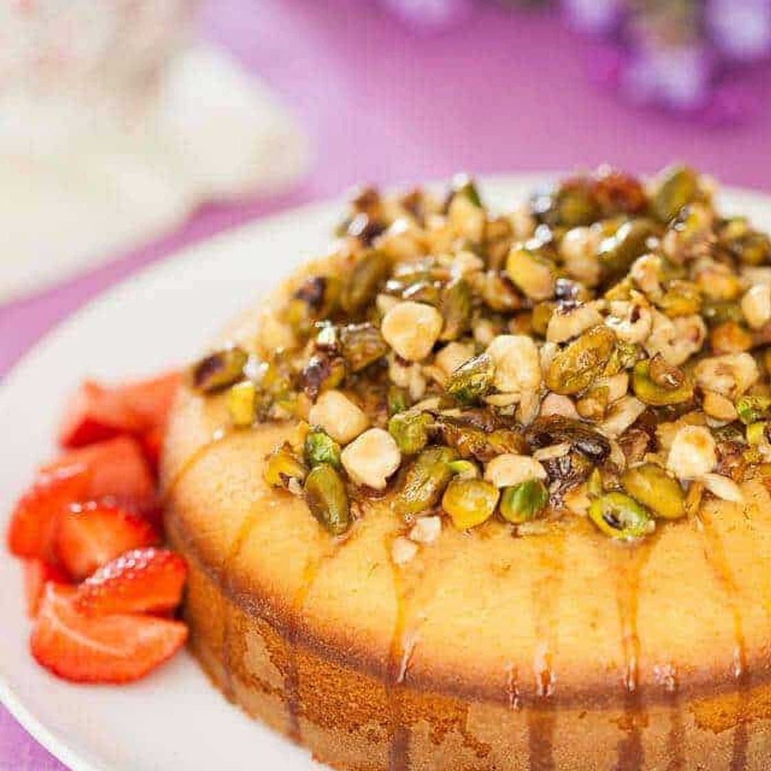 Sweet honey and pistachio cake