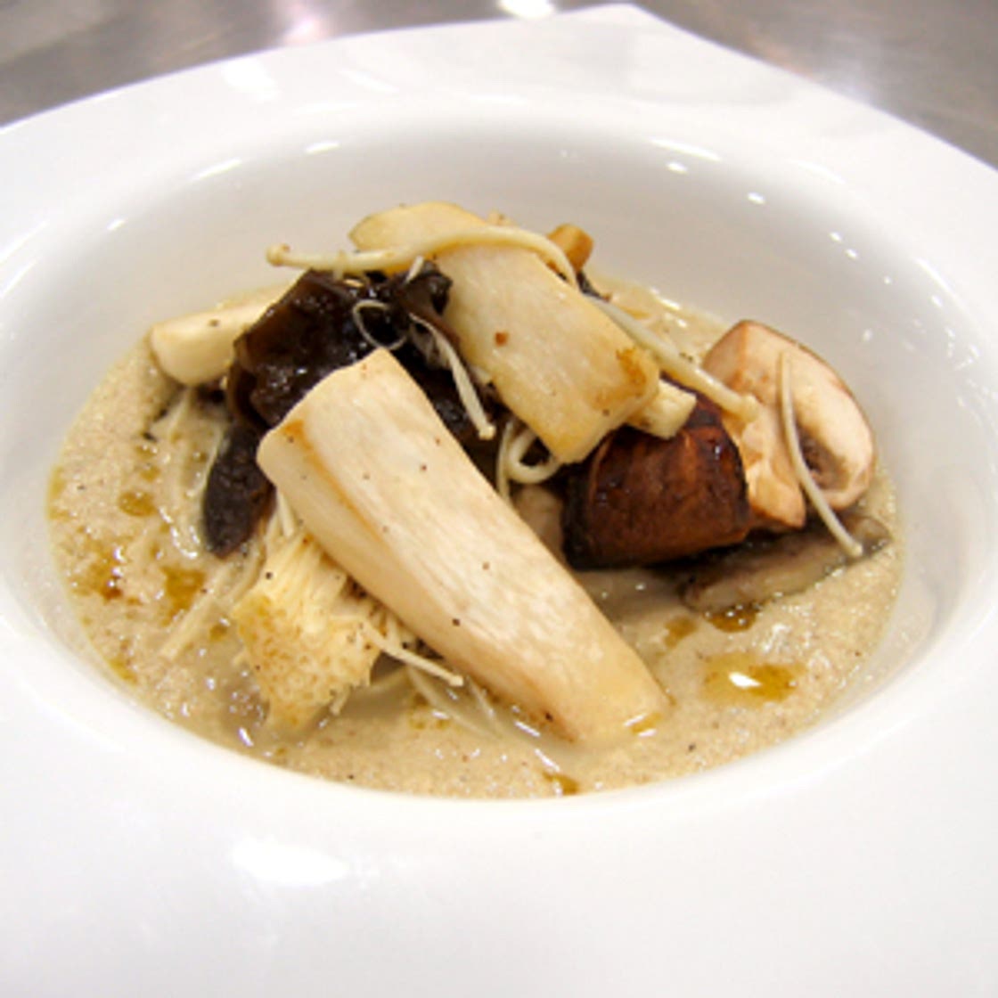 버섯볶음과들깨소스