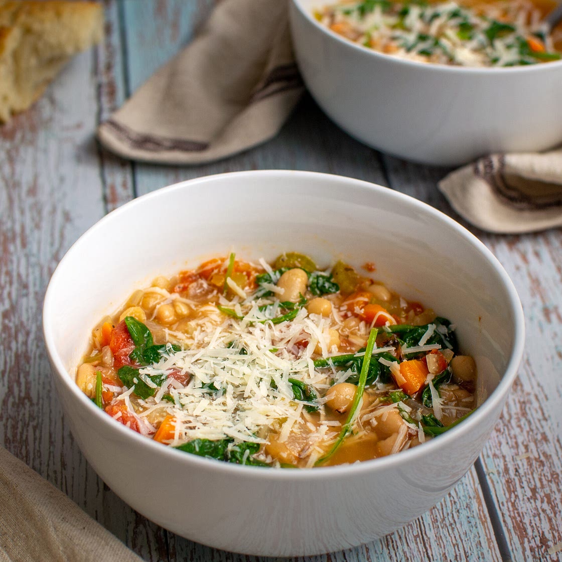 1 Minute Instant Pot White Bean Soup