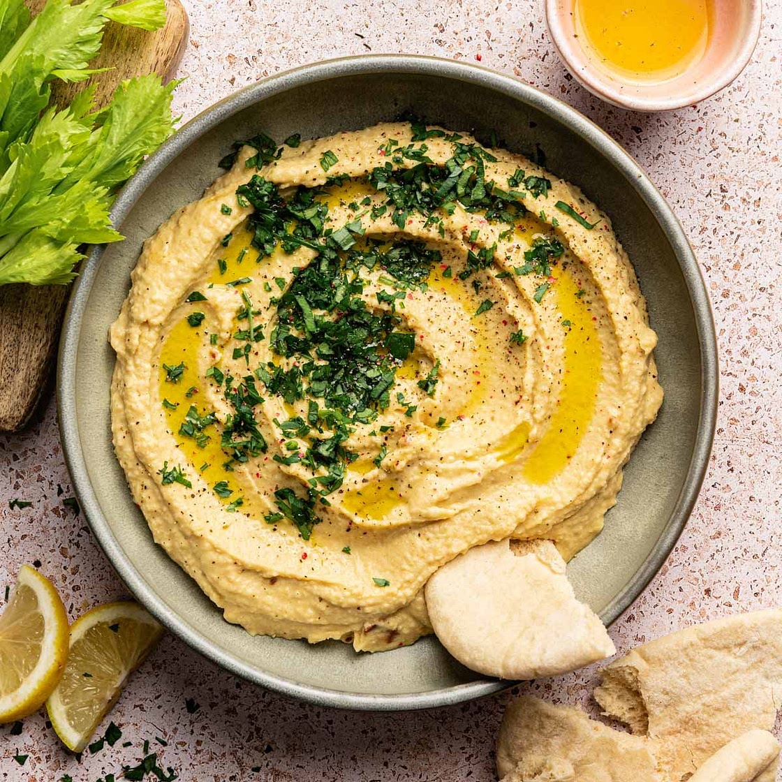 Garlic Hummus Without Tahini