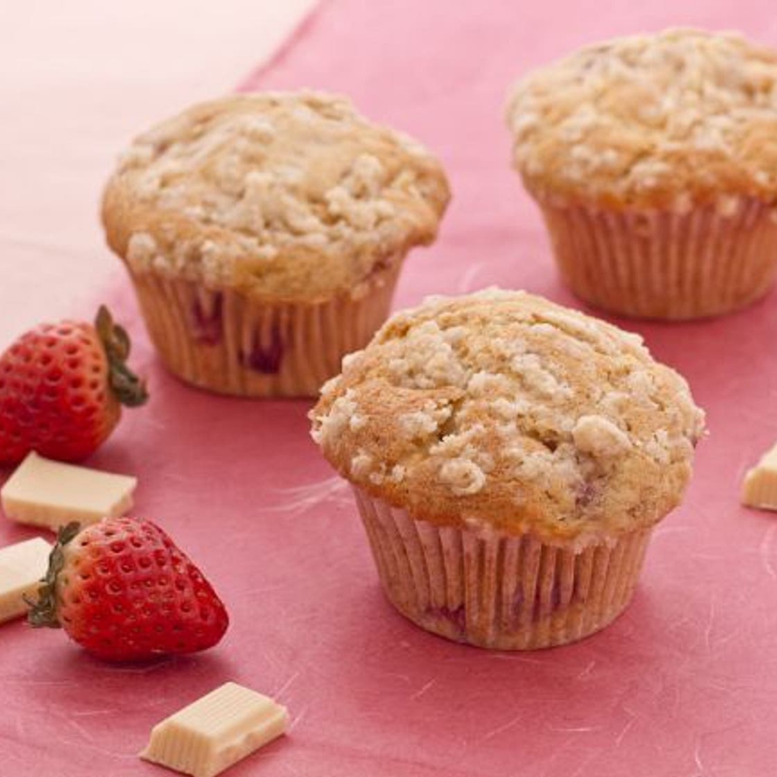 Muffin al cioccolato bianco e fragole