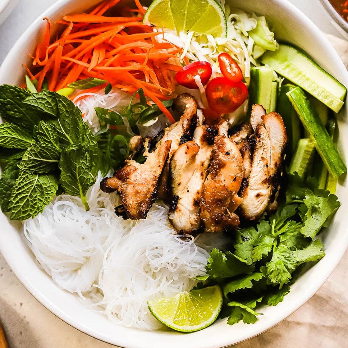 Vietnamese-Style Chicken Vermicelli Bowls