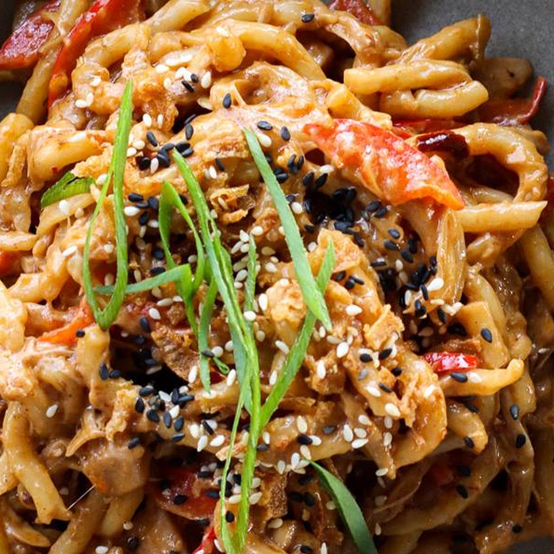 Creamy Peanut Butter Jackfruit Noodles