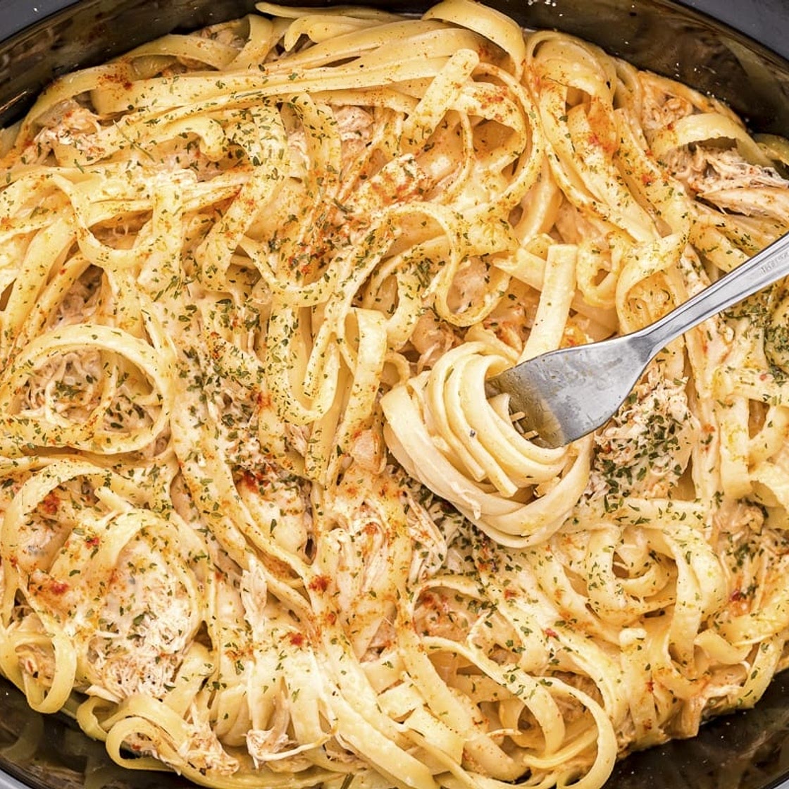 Slow Cooker Cajun Chicken Fettuccine