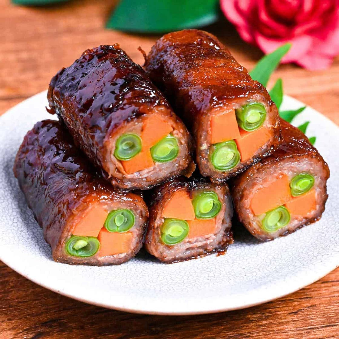 Beef Yawata Maki (Glazed Beef Vegetable Rolls)
