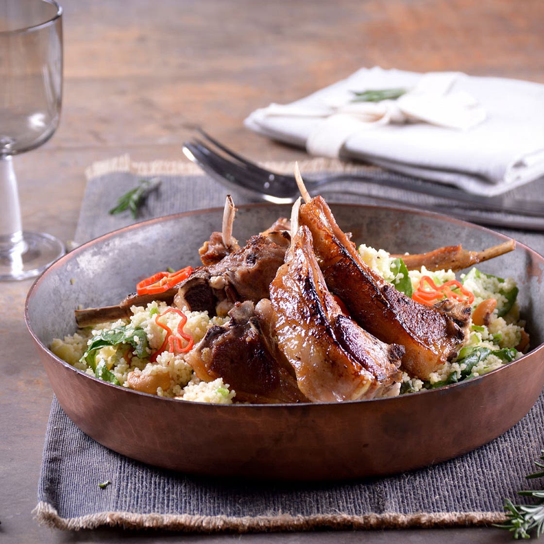 Cuscús con verdes y anacardos