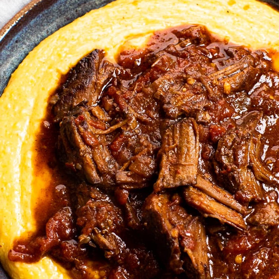 Shredded Beef with Cheesy Grits