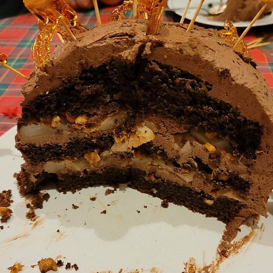 LAYER CAKE, chocolat, poire et noisettes (Réveillon 2022-3
